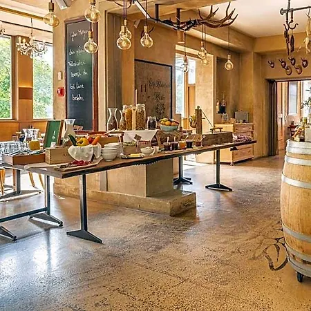 Baeren Hotell 2*