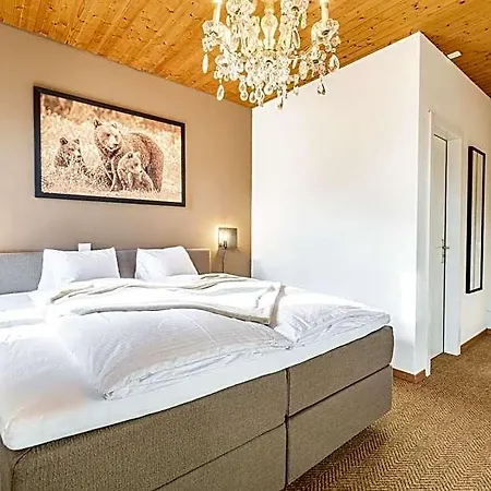 Baeren Hotell 2*