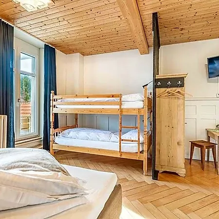 Baeren Hotell 2*
